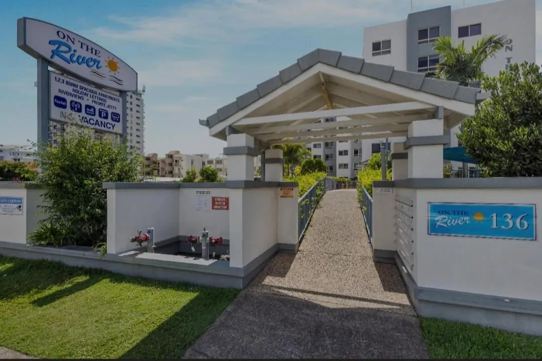 On The River Apartments Maroochydore Aparthotel