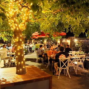The Stirling Arms 4* Perth